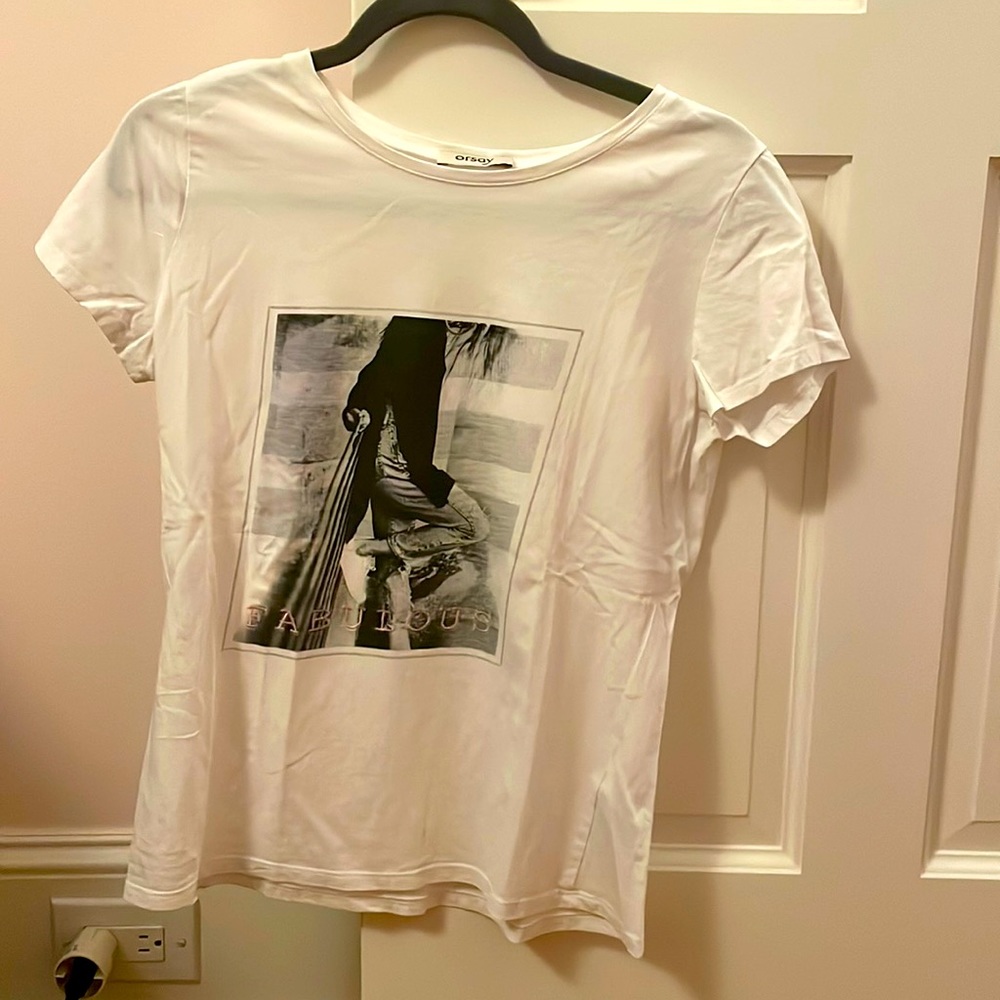 white T-shirt